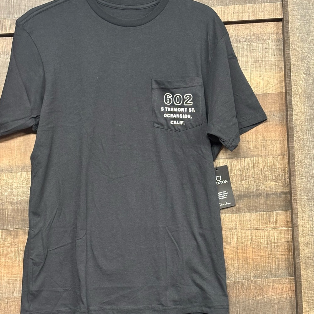 Brixton Black Cotton Graphic Pocket Tee Shirt Size Medium New With Tags